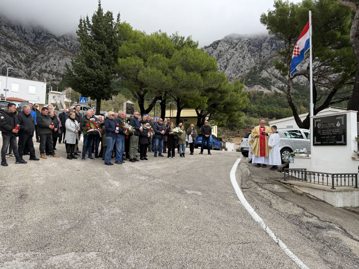 Obilježena 34. godišnjica pogibije Mate Vladića, prvog poginulog branitelja Makarskog primorja
