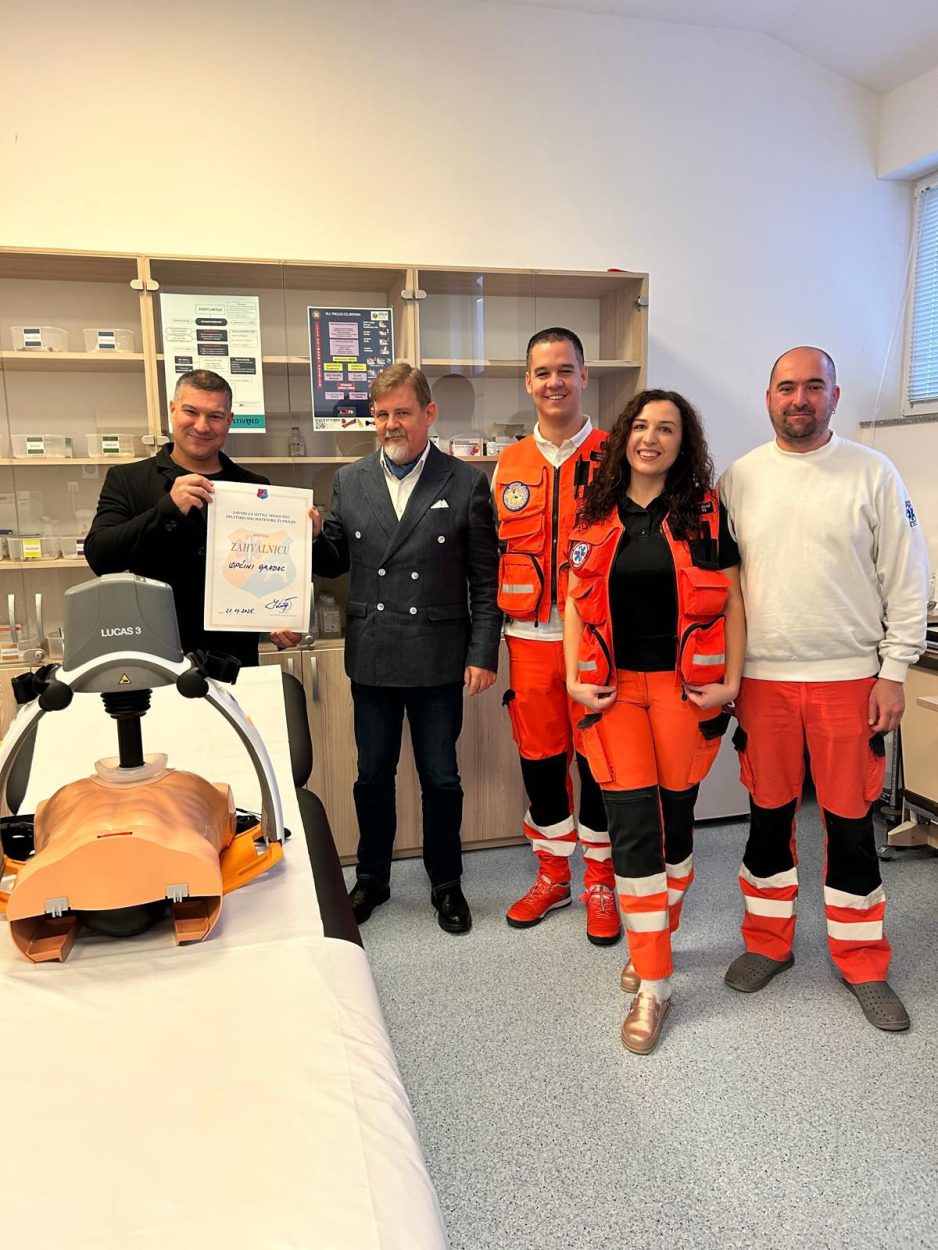 Općina Gradac donirala Hitnoj pomoći u Podaci uređaj LUCAS za masažu prsnog koša