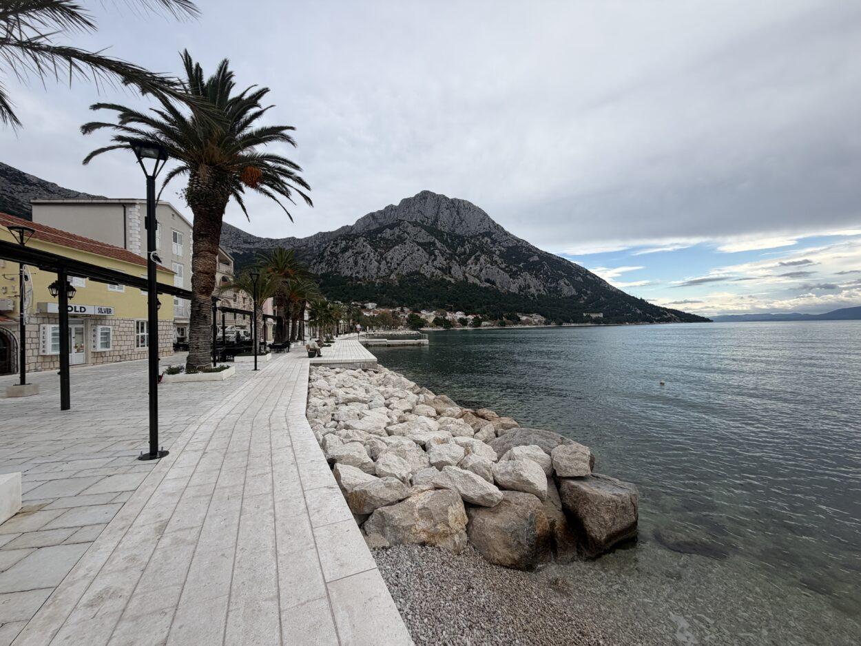Gradac pomaže osnovnoškolcima: 100 eura za školski pribor, zahtjevi još otvoreni