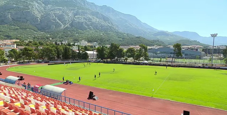 Makarska pokazala zube prvaku