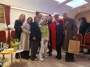 U Makarskoj predstavljena knjiga „Vidim se, vidim te“ autorice Marine Šprajc