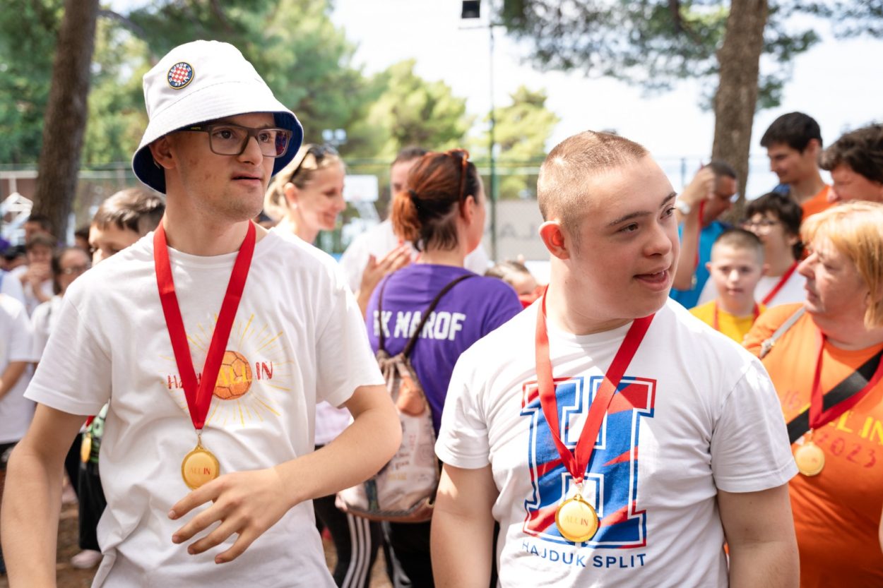 Više od 70 sudionika na ALL IN igrama u Makarskoj, sport spojio djecu iz pet gradova