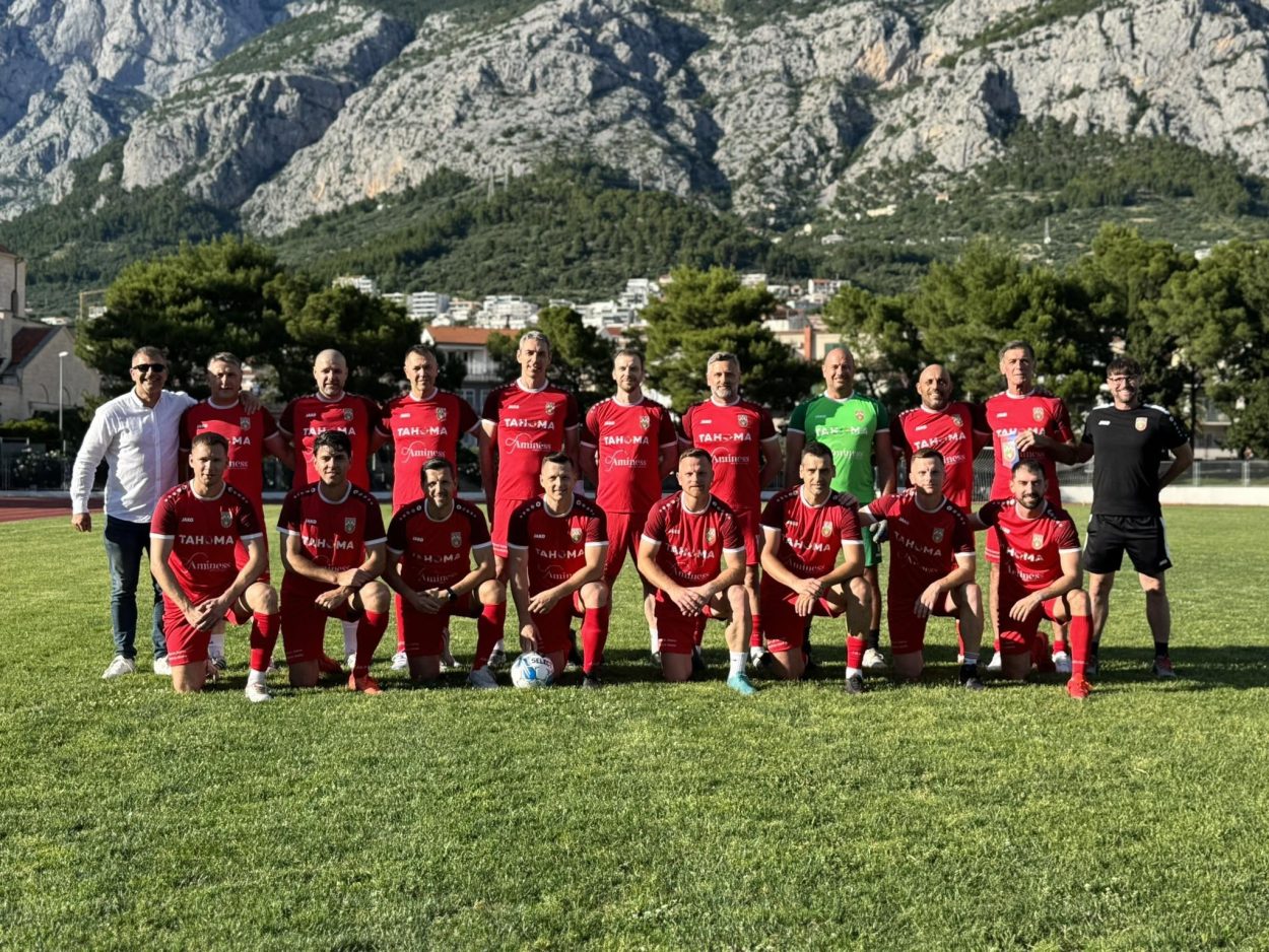 Veterani Zmaja ponovno obukli crveni dres, gosti iz Njemačke stigli u Makarsku