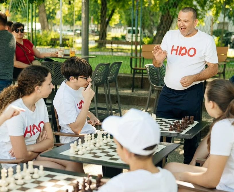 Makaranin Toni Vujčić sudjelovao na Sportskom danu za djecu s oštećenjem sluha u Zagrebu