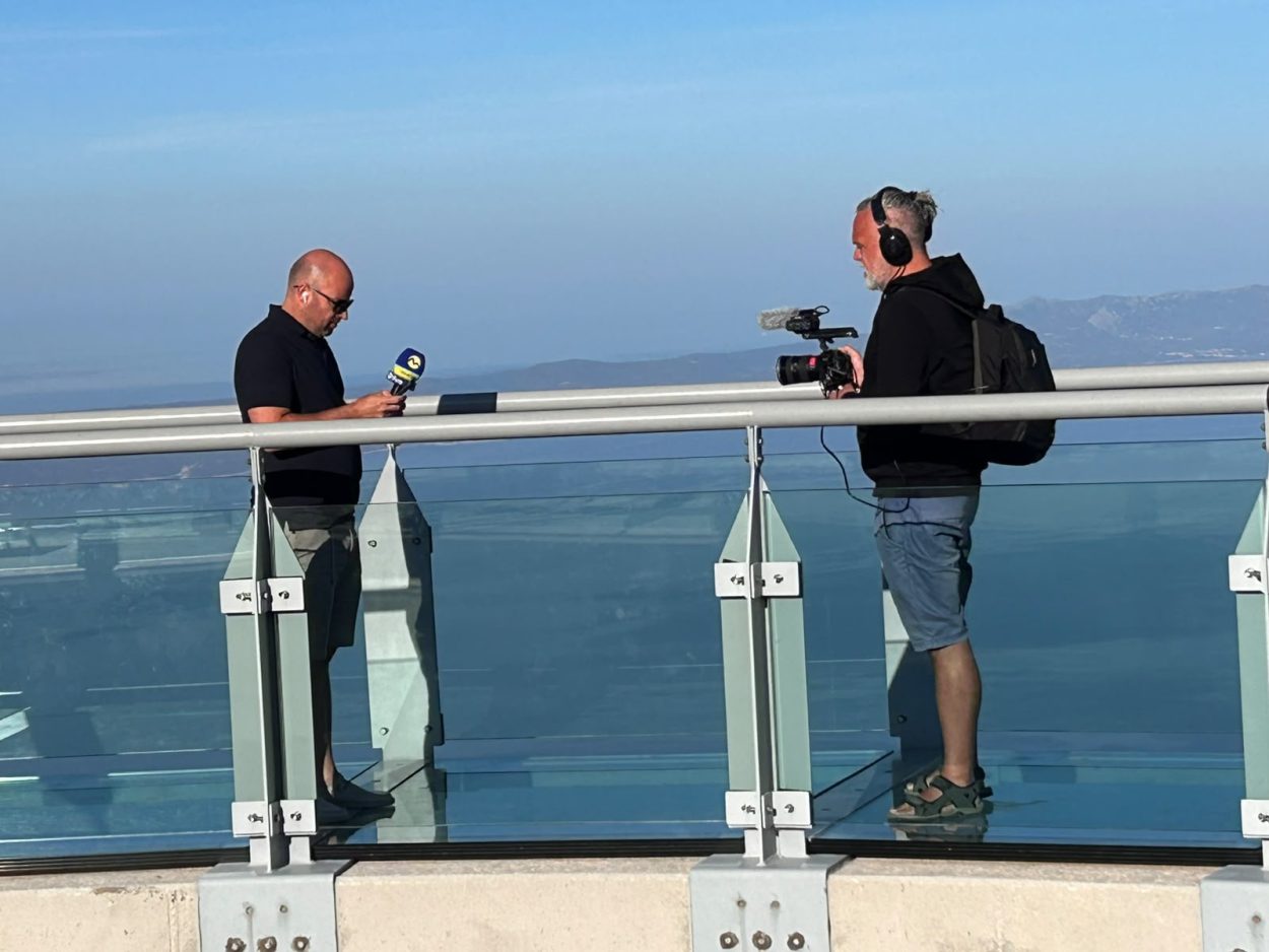Vodeća slovačka televizija uživo se javila sa Skywalka na Biokovu