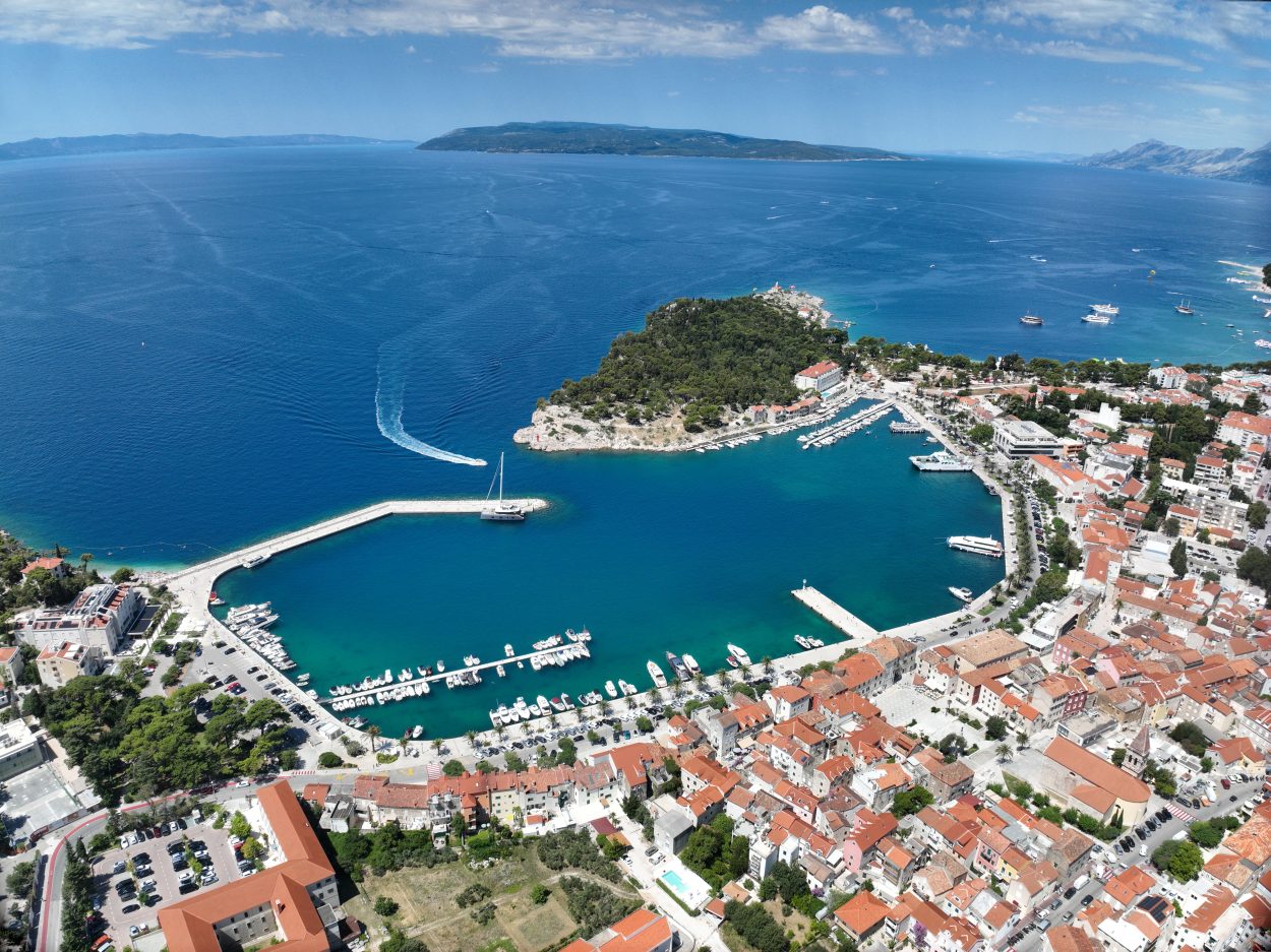 Grad Makarska dodjeljuje stipendije od 300 eura budućim medicinskim sestrama i tehničarima