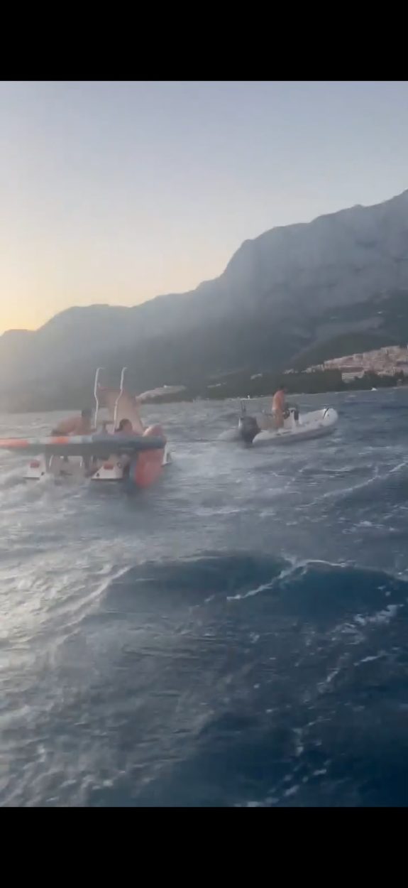 Bura odnijela djecu na daskama, u spašavanje krenuli i roditelji pa je pomoć trebala svima