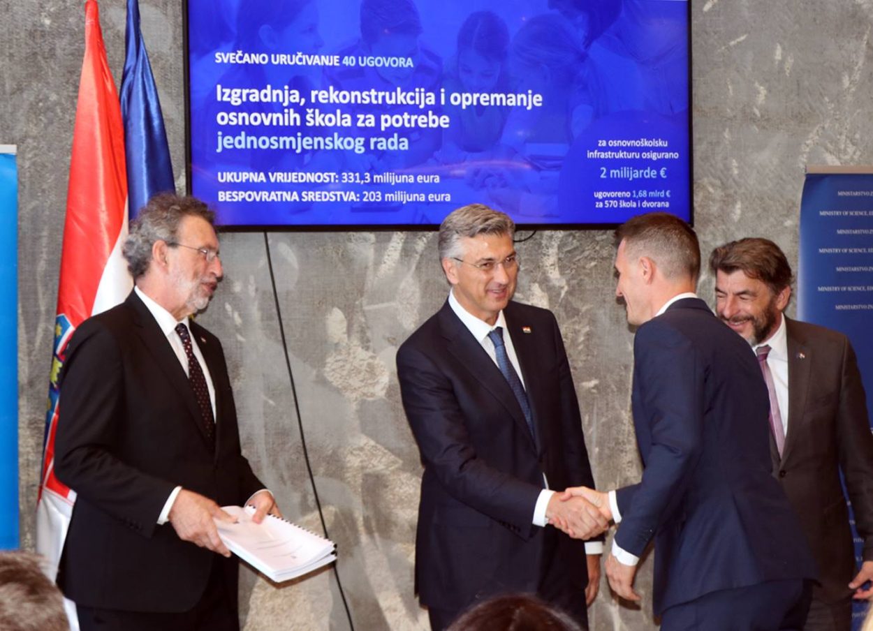 Makarskoj 12,6 milijuna eura za dogradnju dviju osnovnih škola i jednosmjensku nastavu