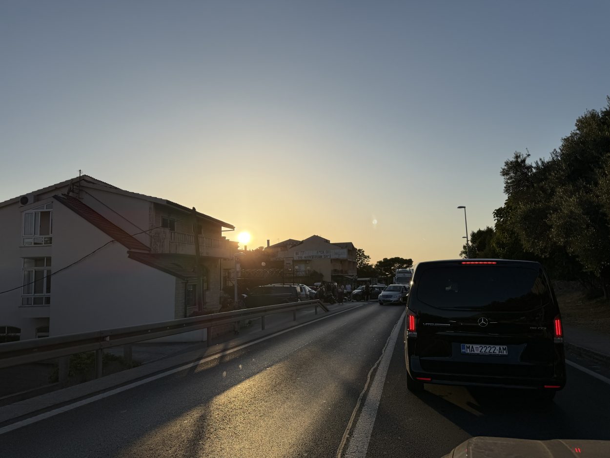 Sudar na magistrali kod Puta Mlikarica, promet se odvija usporeno