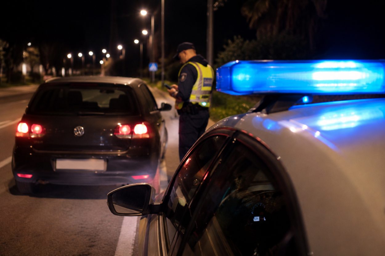 U Baškoj Vodi zaustavljen bez vozačke, od 2020. policija mu oduzela čak deset vozila