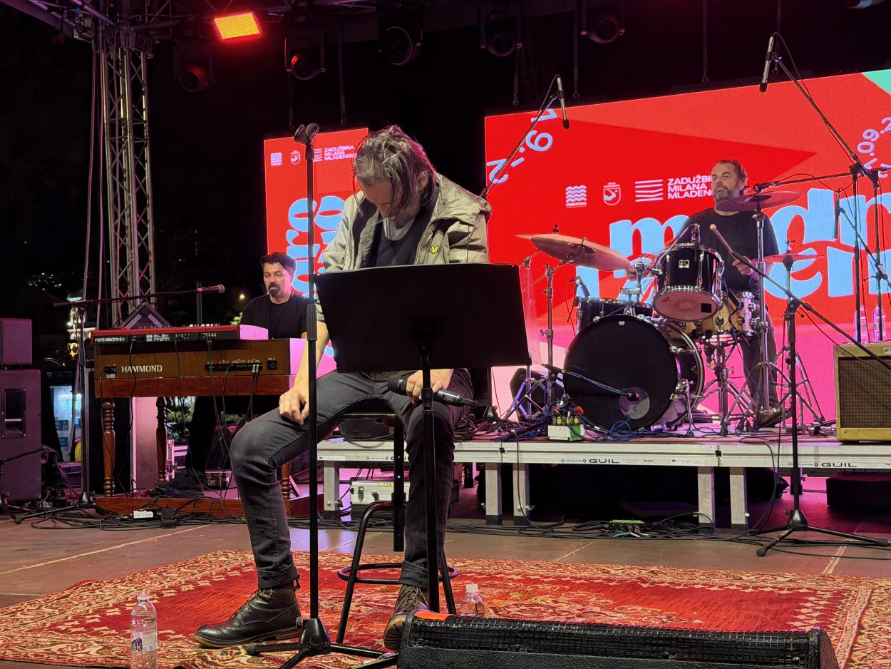 Barin koncert završio prije nego što je zapravo počeo: Nije uspio završiti ni prvu pjesmu