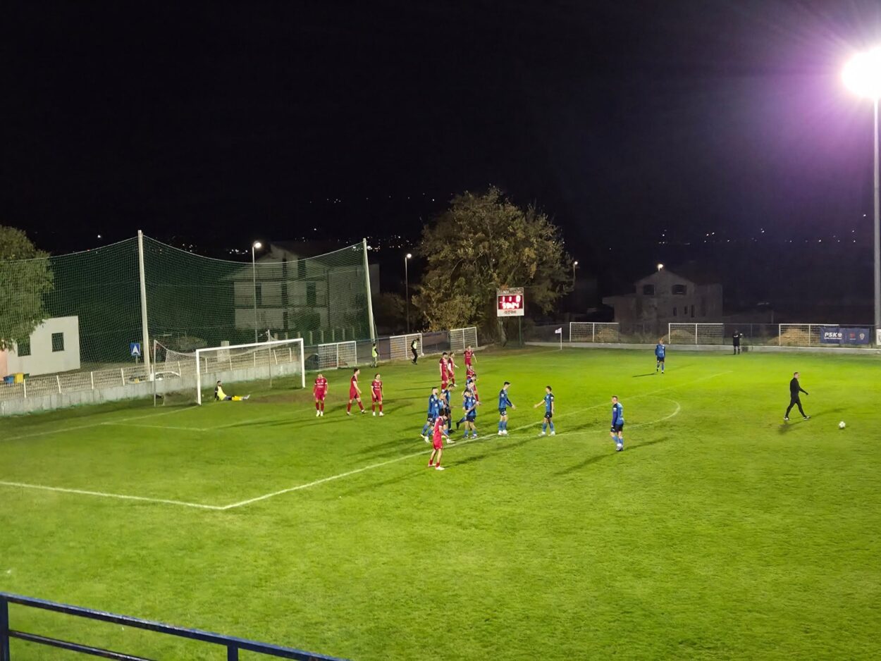 Zmaj poražen u Otoku