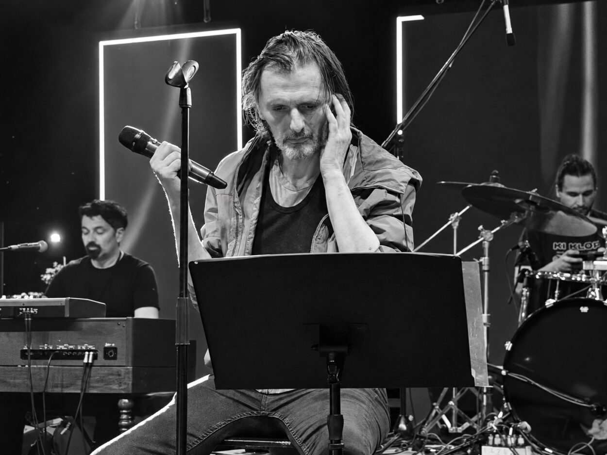 „Goran Bare preminuo u 62. godini, posljednji put pred publikom nastupio u Makarskoj“
